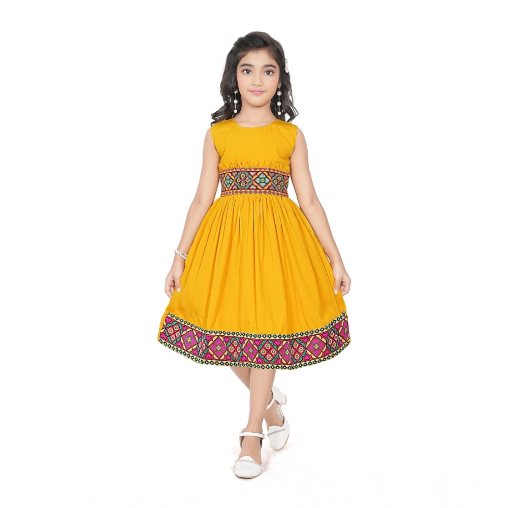 PID-63819-Generic-Girl-s-Shiffon-Printed-Sleeve-Less-Round-Neck-Dress-SINGLE-1-1000x1000-1.webp