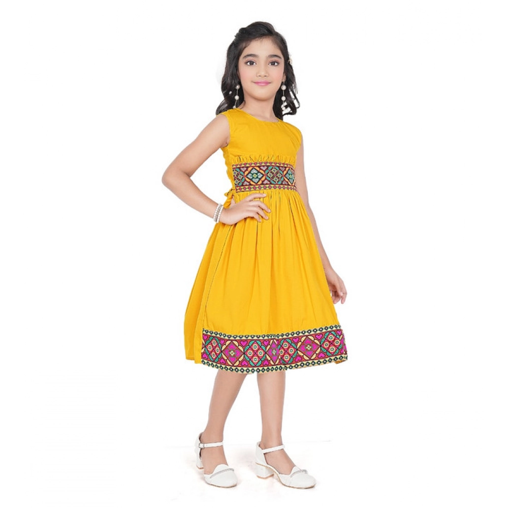 PID-63819-Generic-Girl-s-Shiffon-Printed-Sleeve-Less-Round-Neck-Dress-SINGLE-1-1000x1000-1.webp